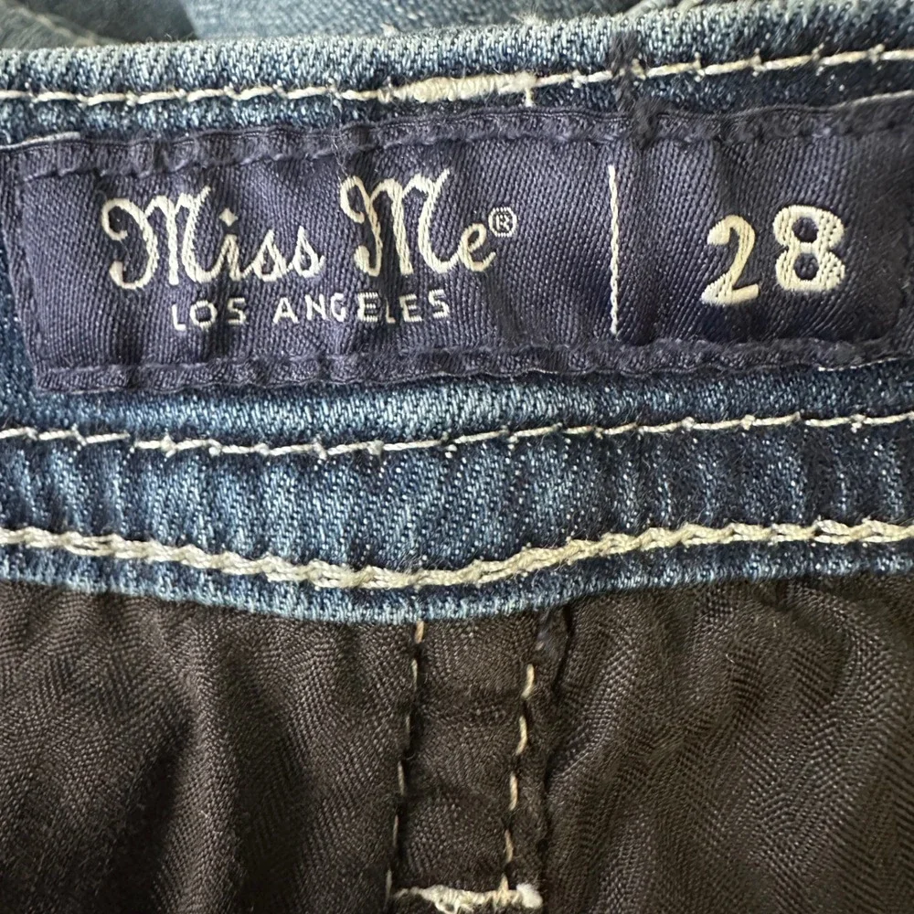 Miss Me Low Rise Boot Bootcut Jeans 28 Medium Wash Star L9548BL Rhinestone